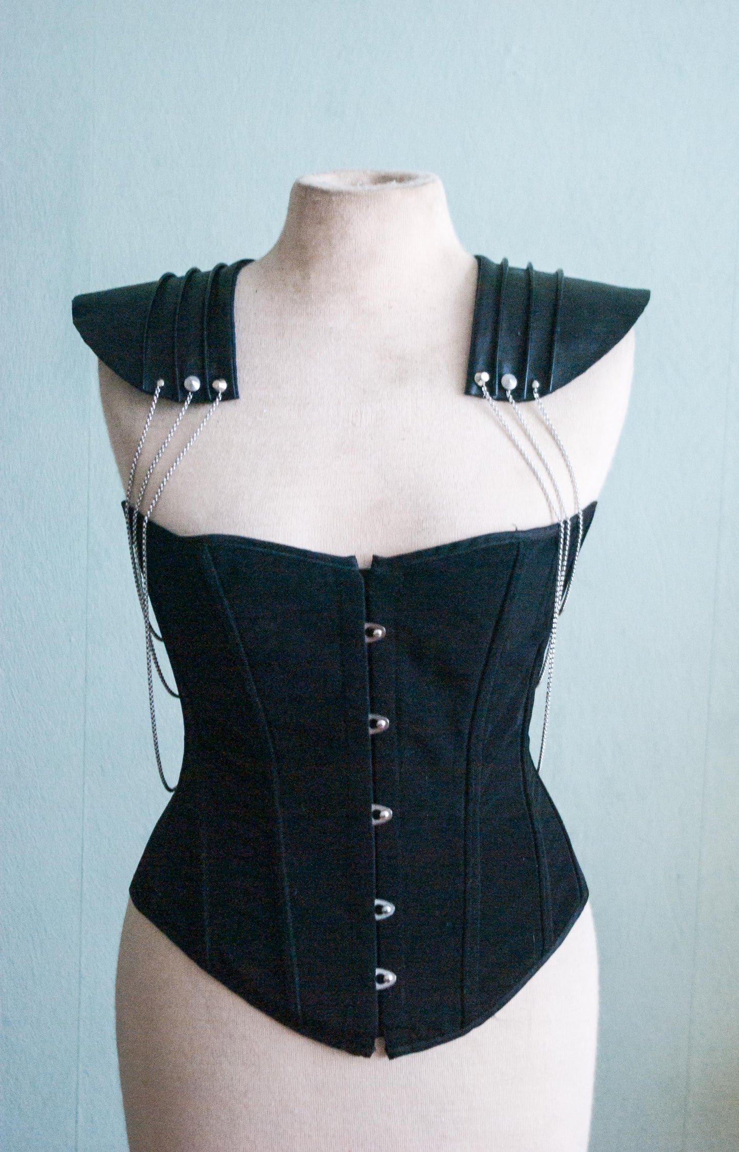 Shoulder Accessory 'Guarded'