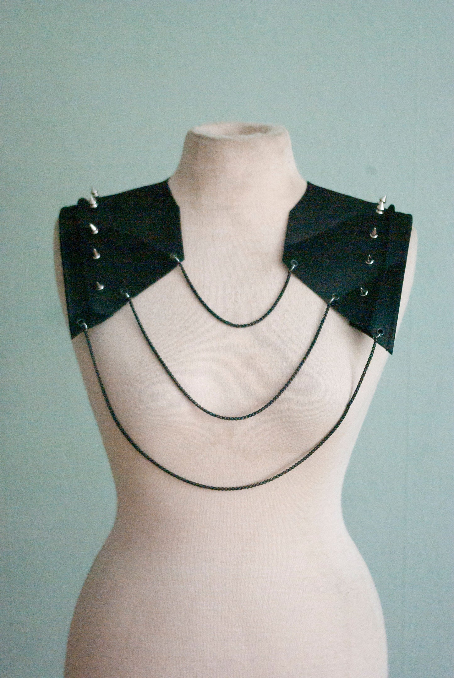 Accessory with Spikes & Chains